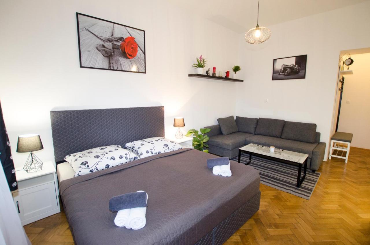 Exlusive Apartment Paris Style 프라하 외부 사진