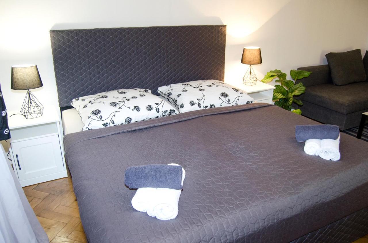 Exlusive Apartment Paris Style 프라하 외부 사진